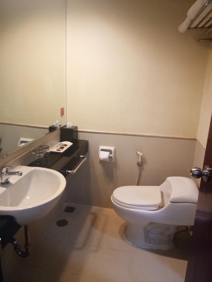 Grand Suka Hotel Pekanbaru Zewnętrze zdjęcie