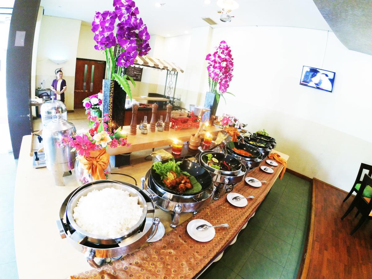 Grand Suka Hotel Pekanbaru Zewnętrze zdjęcie