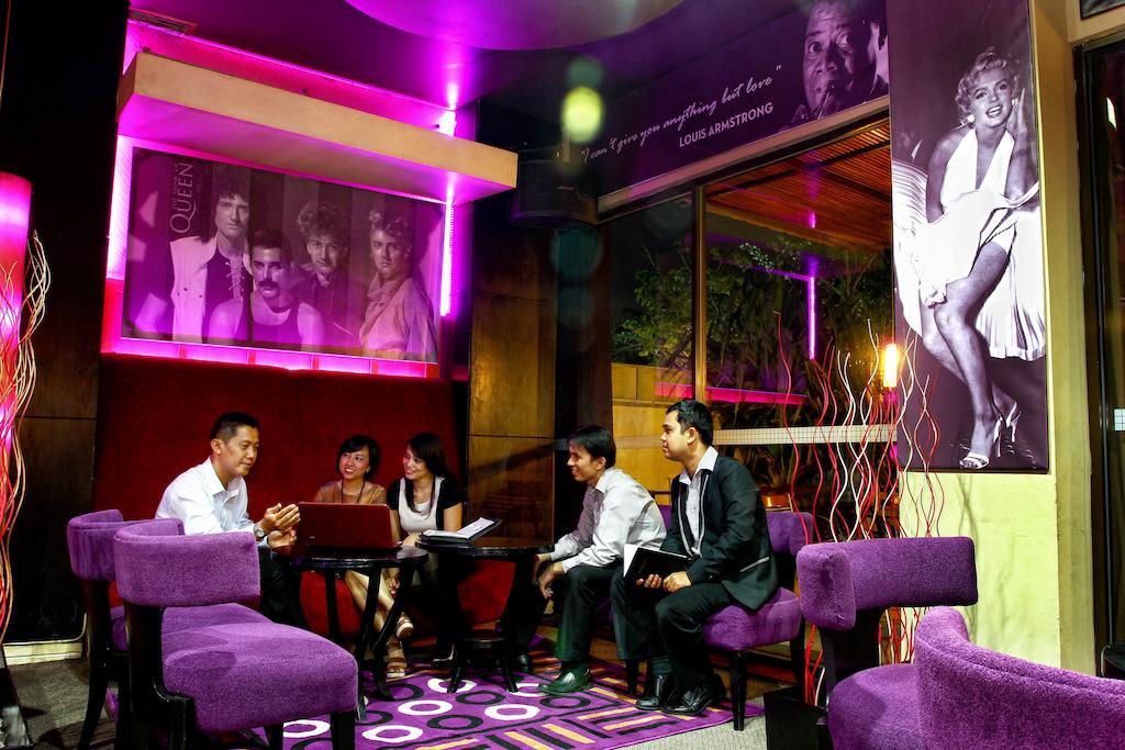 Grand Suka Hotel Pekanbaru Zewnętrze zdjęcie